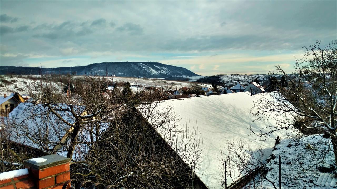 Panoráma Apartman Mór Esterno foto